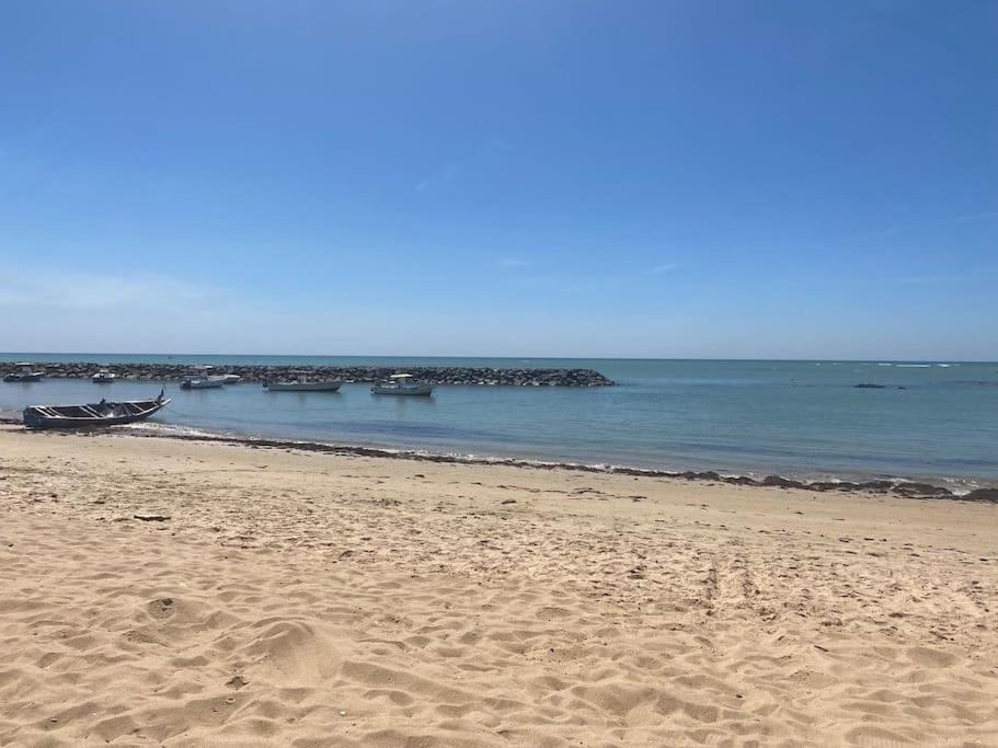 Case Beach Ngalou Sessene Exterior foto
